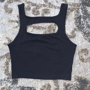Black lululemon workout shirt